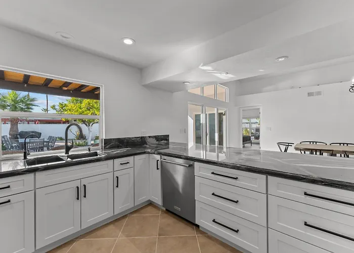 Holiday home Sumptuous 4br House W Private Heated Pool Mesa