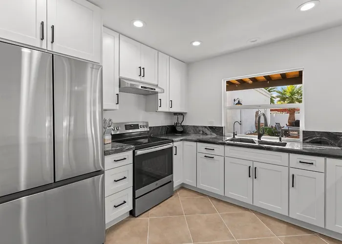 Sumptuous 4br House W Private Heated Pool Mesa