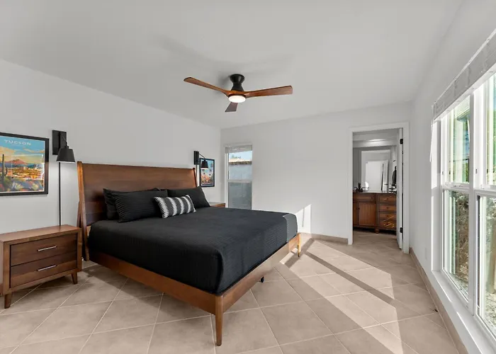 Sumptuous 4br House W Private Heated Pool *